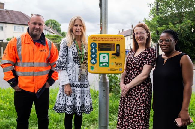 Oliver Cookson Foundation supports pioneering project which halves distance to nearest defibrillator in Wythenshawe